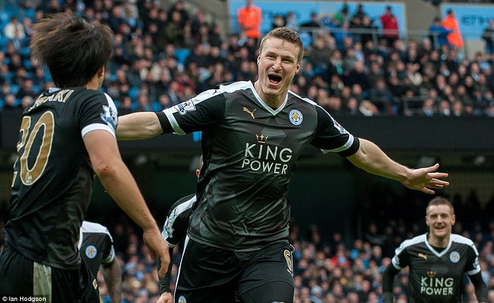 Leicester City hạ gục Man City ngay tại Etihad