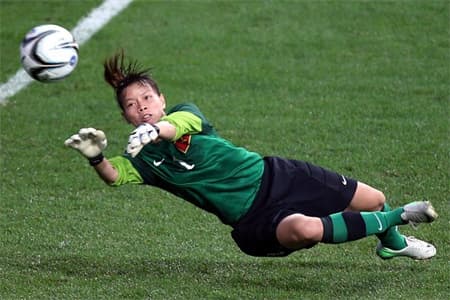 Đội tuyển nữ Việt Nam thất bại trong trận đầu ra quân