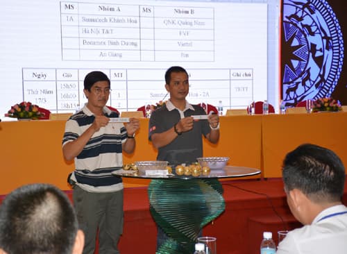 Họp báo vòng chung kết giải bóng đá U19 quốc gia năm 2016