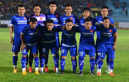 ĐTQG Việt Nam hòa CLB Hà Nội T&T với tỷ số 0-0