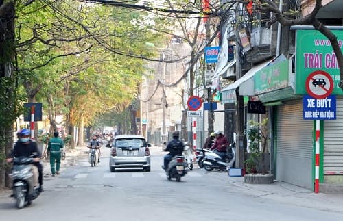 Đi vào đường ngược chiều cho… tiện