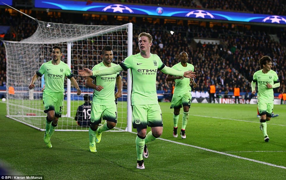 Real gục ngã trước Wolfsburg, PSG và Man City bất phân thắng bại