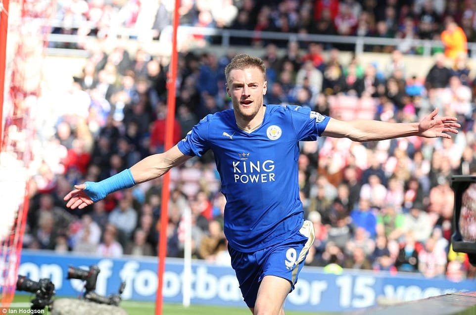 Leicester nới rộng cách biệt với Tottenham lên 10 điểm