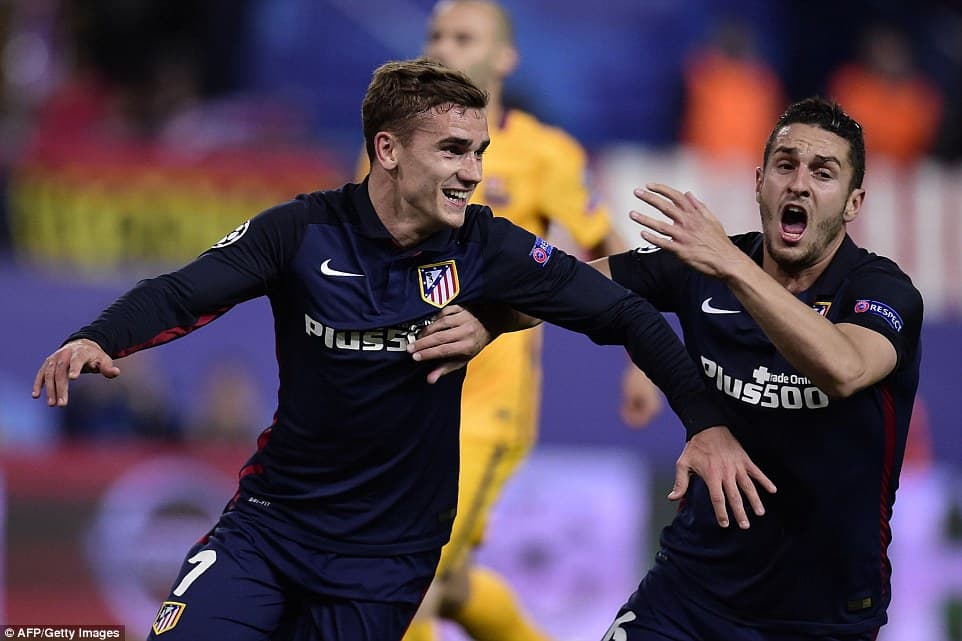 Atletico hạ gục Barca, Bayern vượt qua Benfica