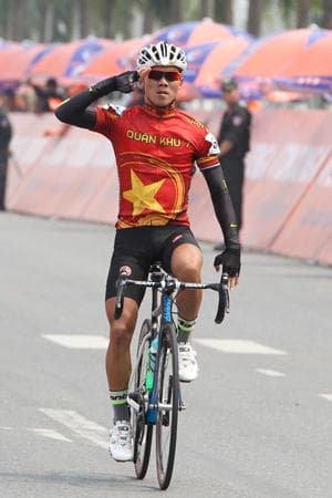 Huỳnh Thanh Tùng ghi dấu ấn
