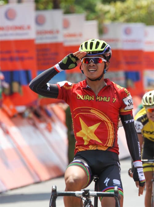 Duy Nhân thắng chặng