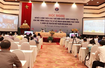 Tỷ lệ khám, chữa bệnh bằng y học truyền tăng hơn 6%