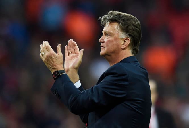 HLV Van Gaal chính thức bị Man United sa thải
