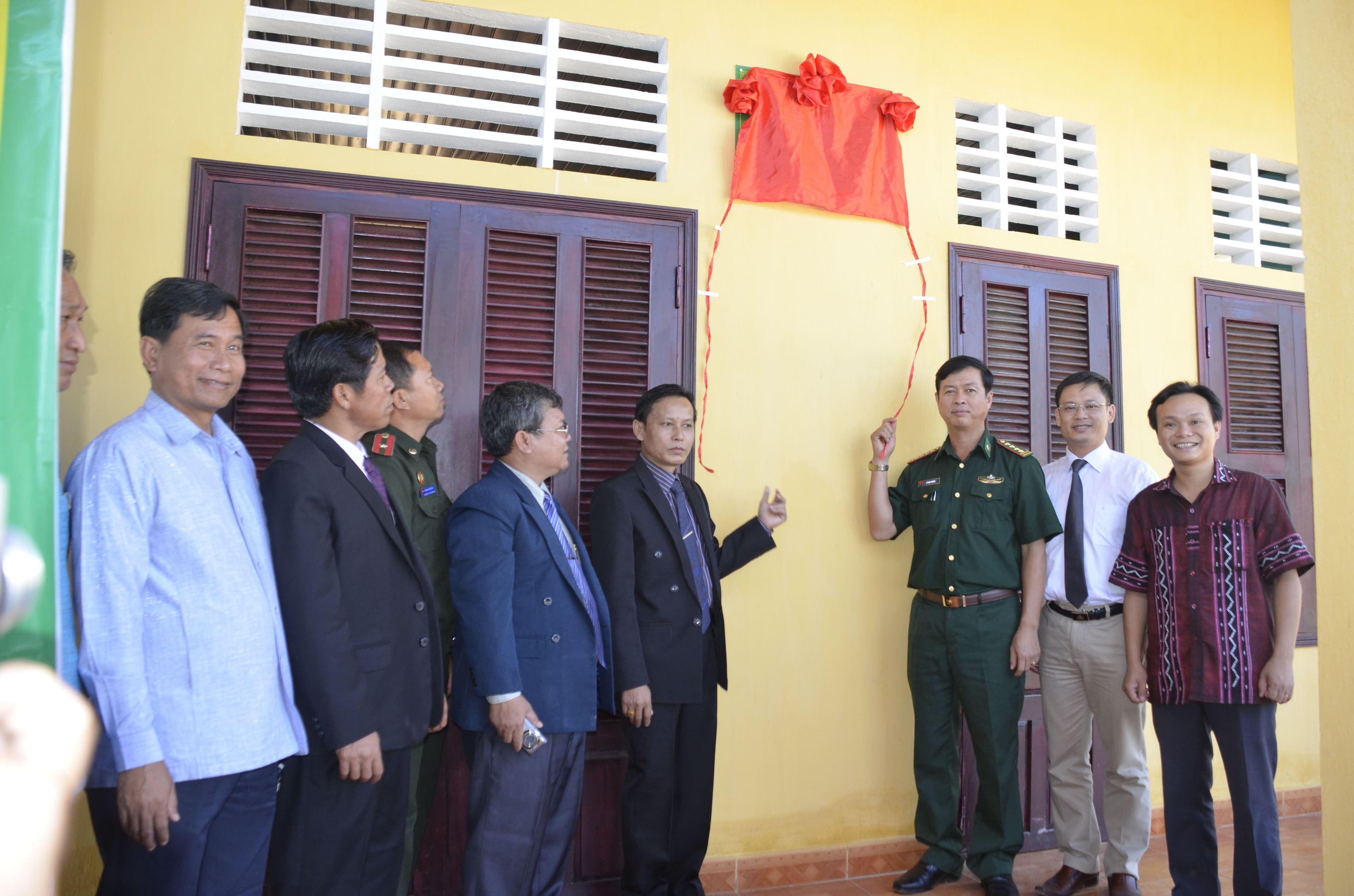 Sê Sáp - bản xanh thắm tình hữu nghị