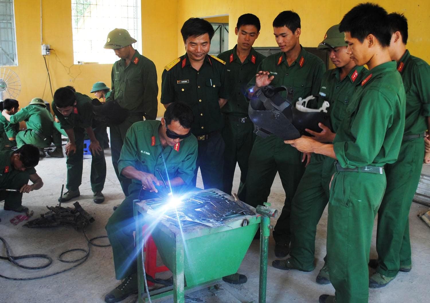 Bộ đội xuất ngũ ở các tỉnh phía Nam: Nhiều cơ hội việc làm nếu chọn học nghề cơ khí