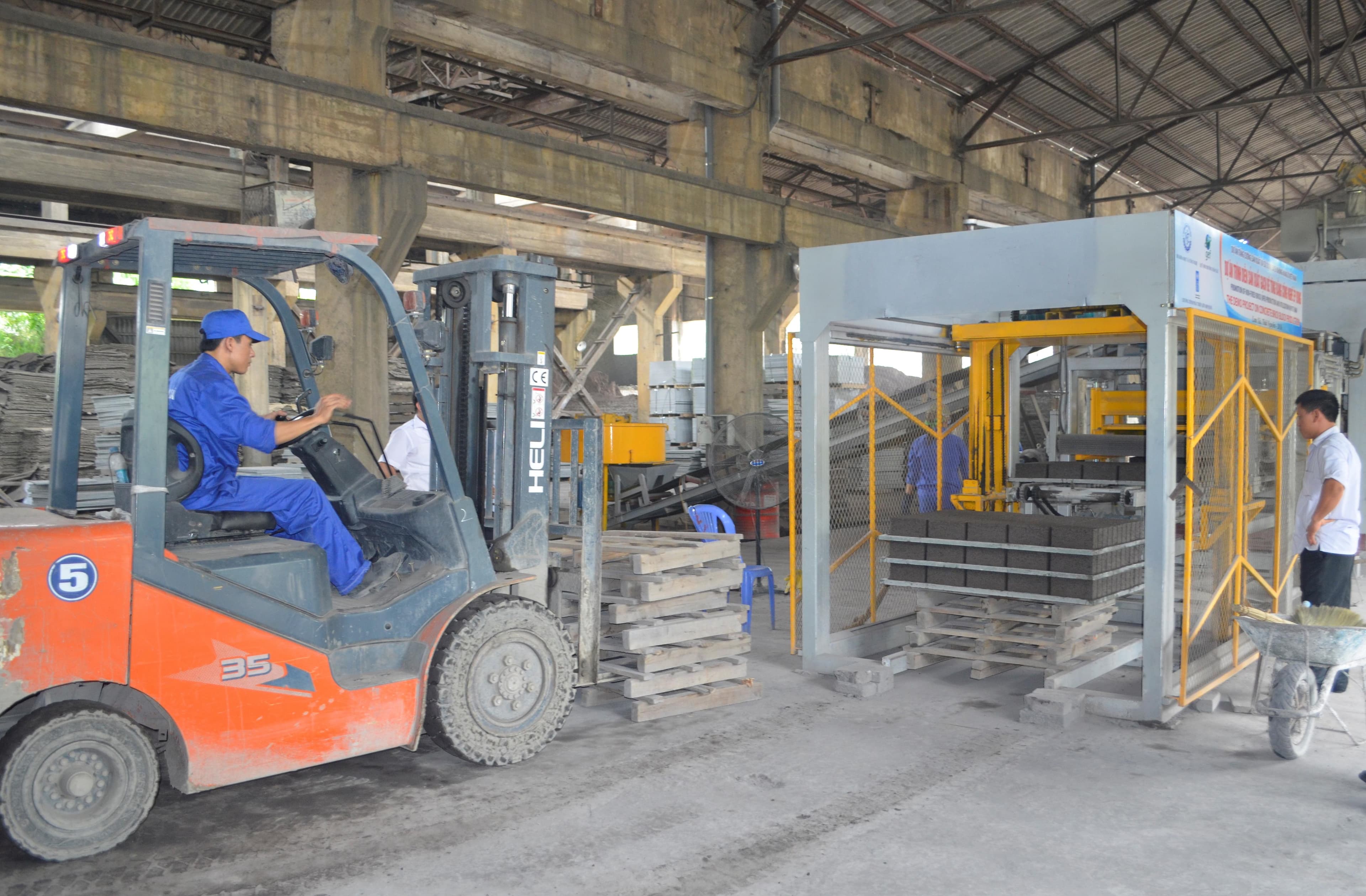 Loay hoay tìm thị trường tiêu thụ gạch không nung