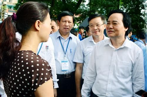 Bộ trưởng Phùng Xuân Nhạ:  Đề thi THPT quốc gia năm nay bảo đảm chuẩn hóa kiến thức cơ bản