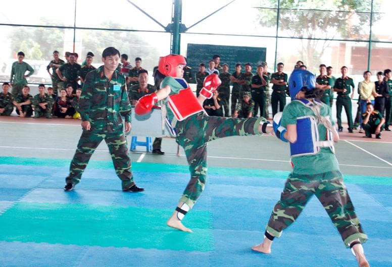 Những “bóng hồng” trên sàn đấu