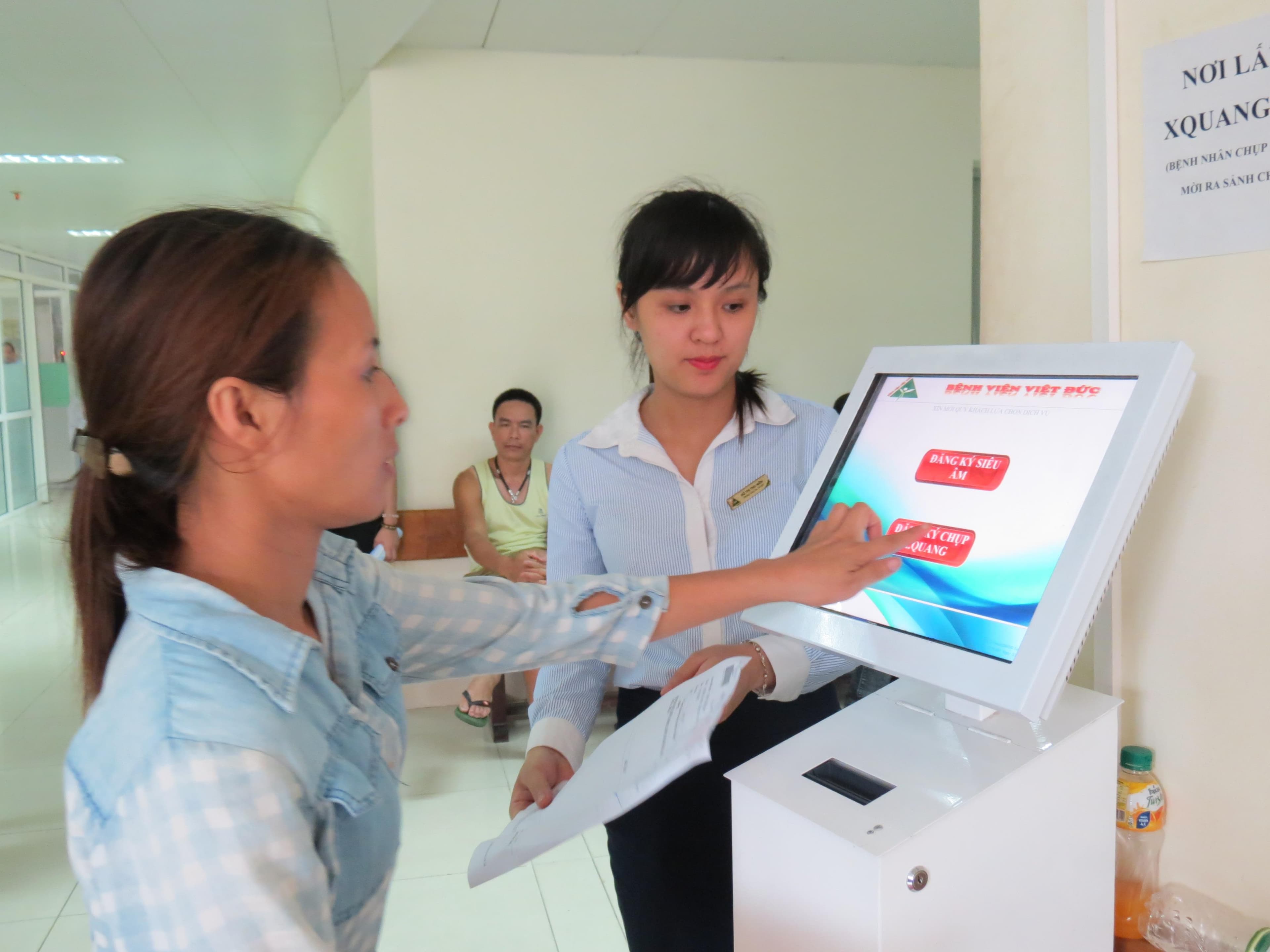 Nhiều biện pháp nâng cao chất lượng khám, chữa bệnh