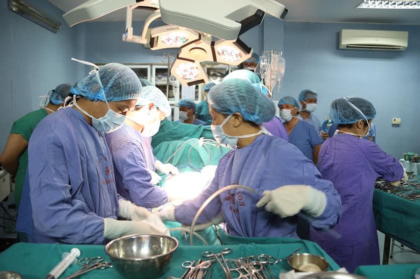 Chưa tăng giá 1.900 dịch vụ y tế trong tháng 8