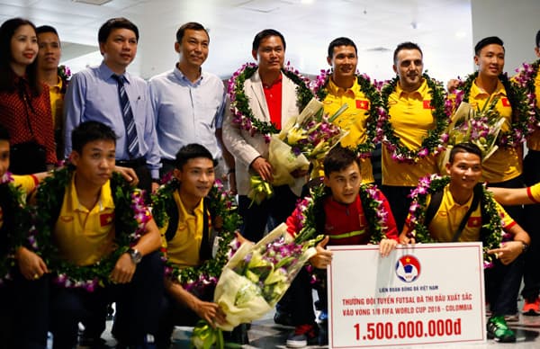Đội tuyển Futsal Việt Nam được chào đón nồng nhiệt