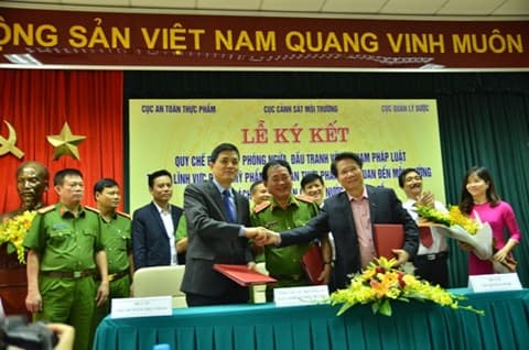Ký kết quy chế phối hợp chống tội phạm về thực phẩm, dược phẩm