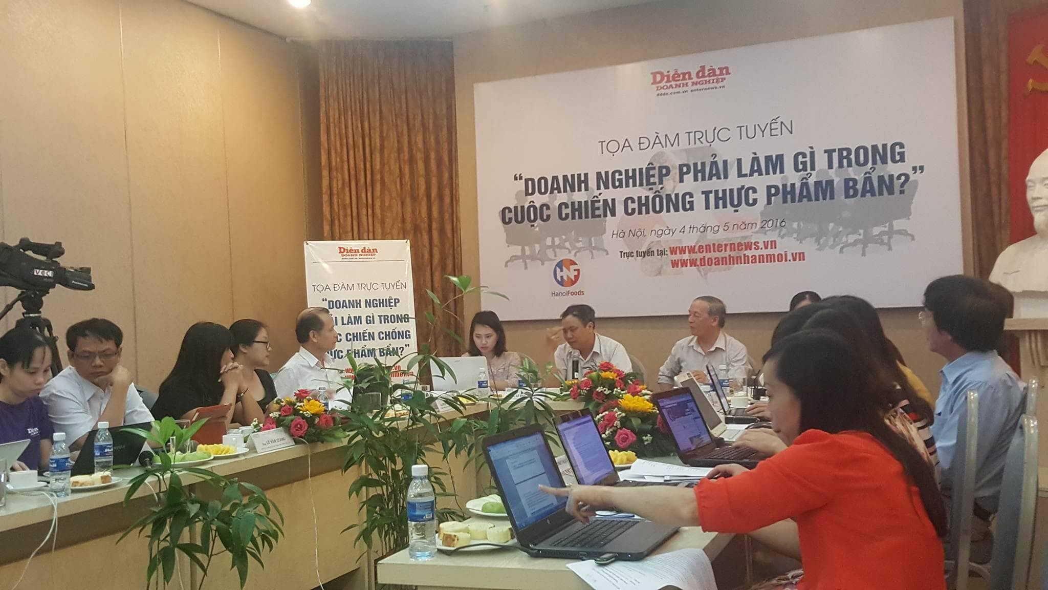 Trách nhiệm của doanh nghiệp trước "cơn bão" thực phẩm bẩn