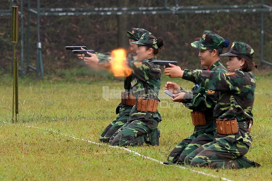 Khoảnh khắc ấn tượng trong hội thao, hội thi toàn quân 2016