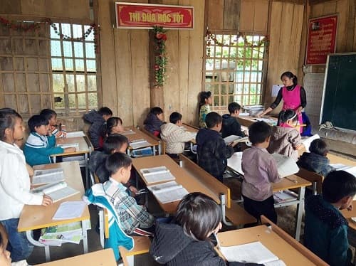Có chính sách thiết thực để "giữ chân" giáo viên vùng đặc biệt khó khăn