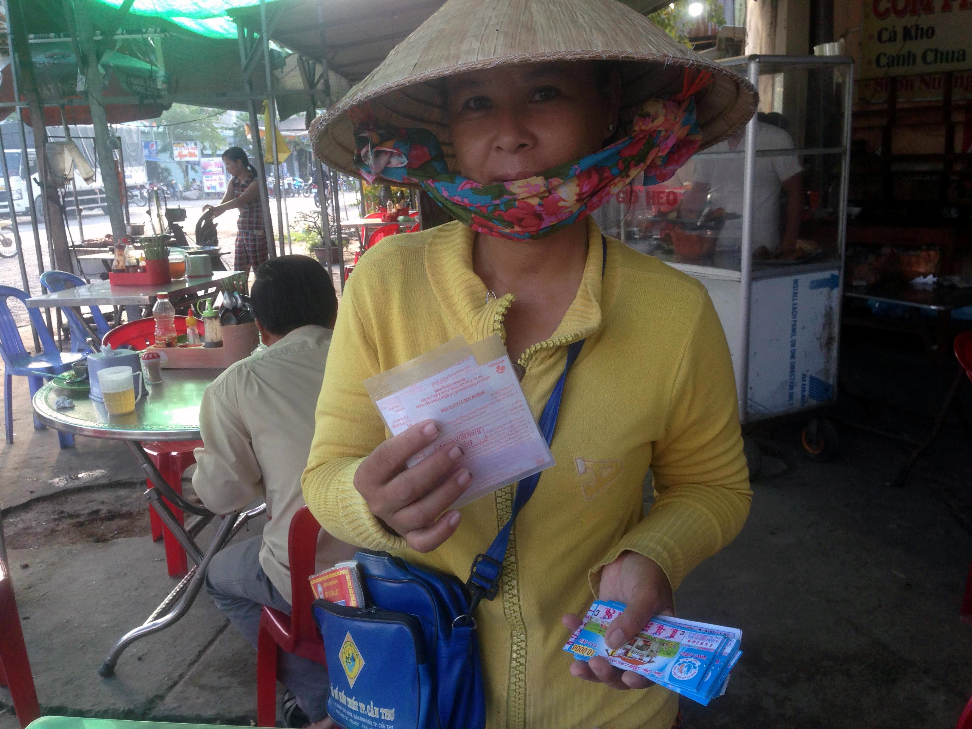 Xổ số truyền thống gặp khó