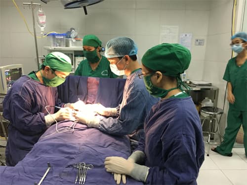Nỗ lực thực hiện lộ trình bảo hiểm y tế toàn dân