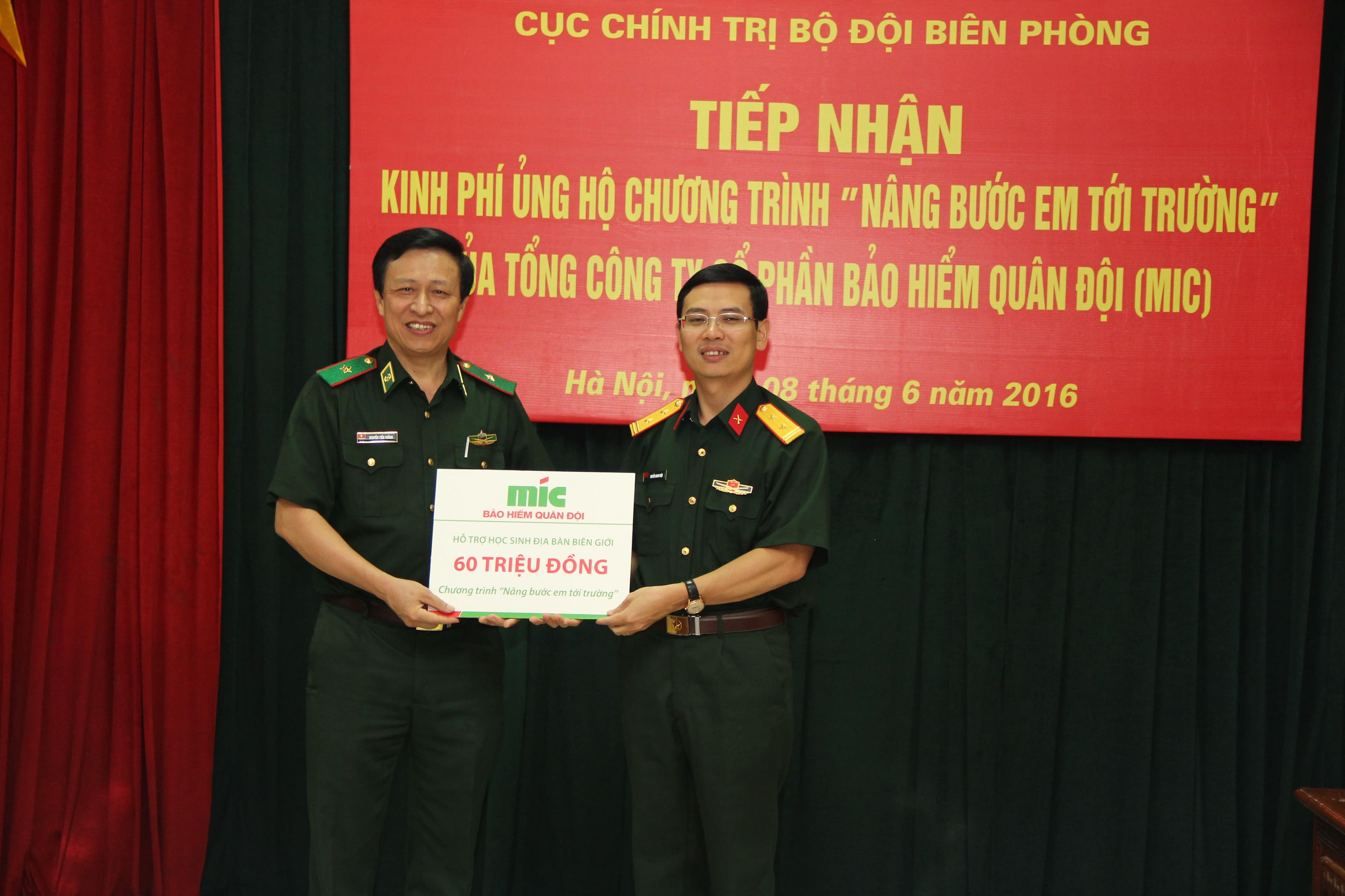 Tận tâm phục vụ khách hàng quân đội