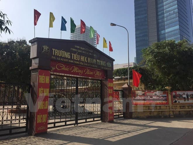 Hà Nội: Cách chức Hiệu trưởng và Phó hiệu trưởng Trường Tiểu học Nam Trung Yên