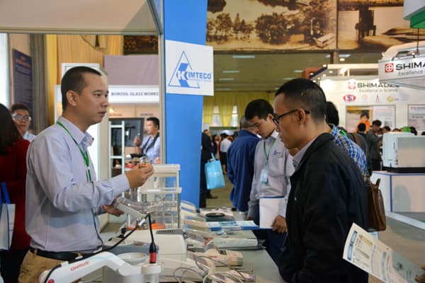Ưu tiên đào tạo nguồn nhân lực phát triển công nghệ sinh học