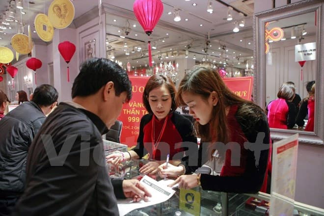 Giảm mạnh nhưng vàng SJC vẫn giữ mốc 37 triệu đồng/lượng