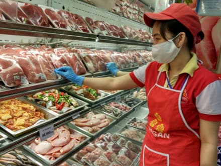 Bộ Tài chính yêu cầu doanh nghiệp tham gia bình ổn giá thịt lợn