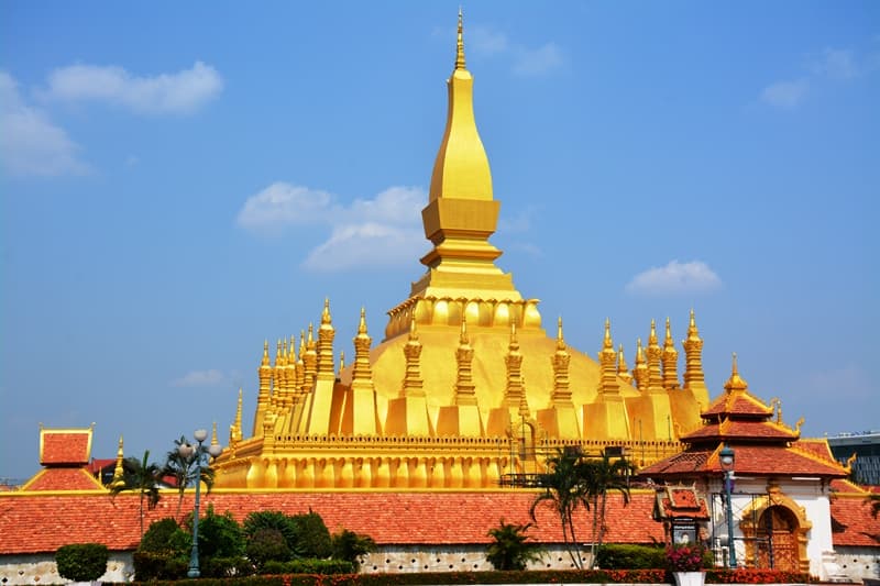 Lào - đất nước Triệu Voi tươi đẹp