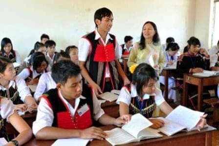 16 đối tượng học sinh, sinh viên dân tộc thiểu số rất ít người được hỗ trợ học tập