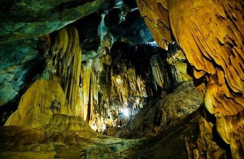 "Vịnh Hạ Long trên cạn"