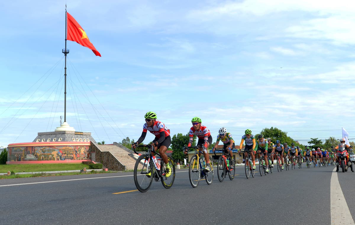 Vượt nắng lửa về tri ân trên dải đất Trường Sơn huyền thoại