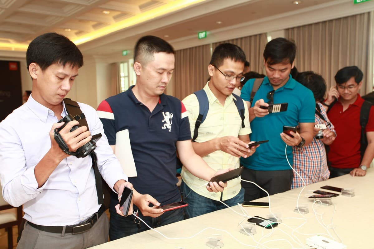 Xiaomi giới thiệu hai loại điện thoại mới