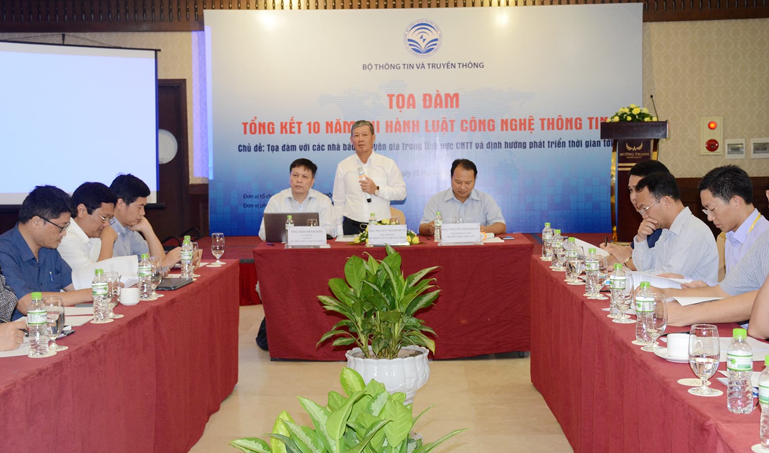 Hoàn thiện các chính sách, pháp luật để xây dựng Đề án sửa đổi, bổ sung Luật CNTT