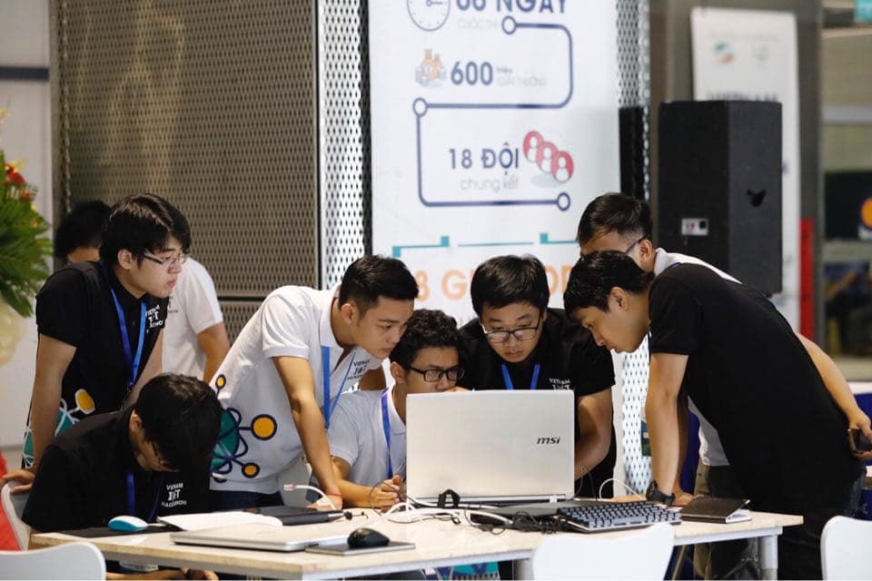 Khai mạc Vòng chung kết cuộc thi cho cộng đồng khởi nghiệp “Vietnam IoT Hackathon 2017”
