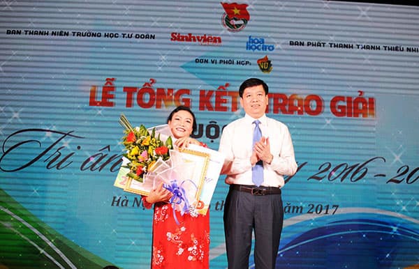 Hơn 15.000 bài dự cuộc thi "Tri ân người thầy"