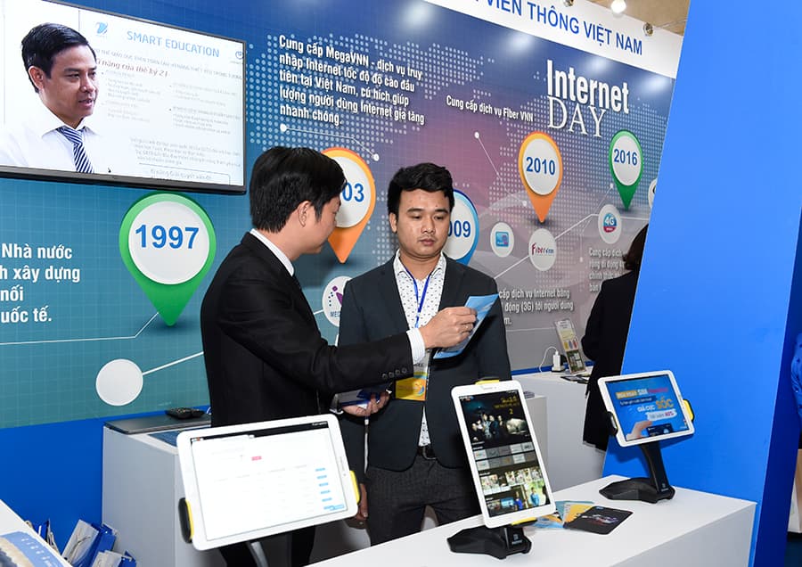 Dấu ấn VNPT trong hành trình 20 năm phát triển Internet Việt Nam