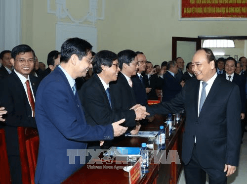 Thủ tướng Nguyễn Xuân Phúc: Đại học Huế cần “tự chủ, tự chủ hơn nữa, sáng tạo, sáng tạo hơn nữa”
