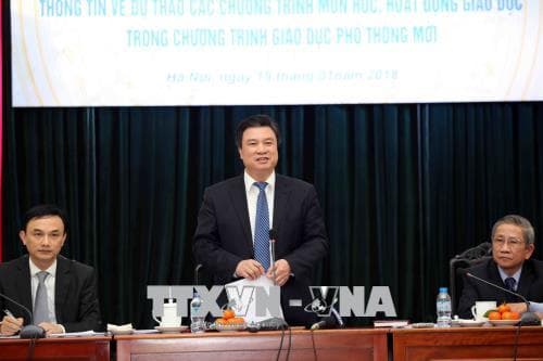 Dành 2 tháng lấy ý kiến dự thảo chương trình môn học của giáo dục phổ thông mới