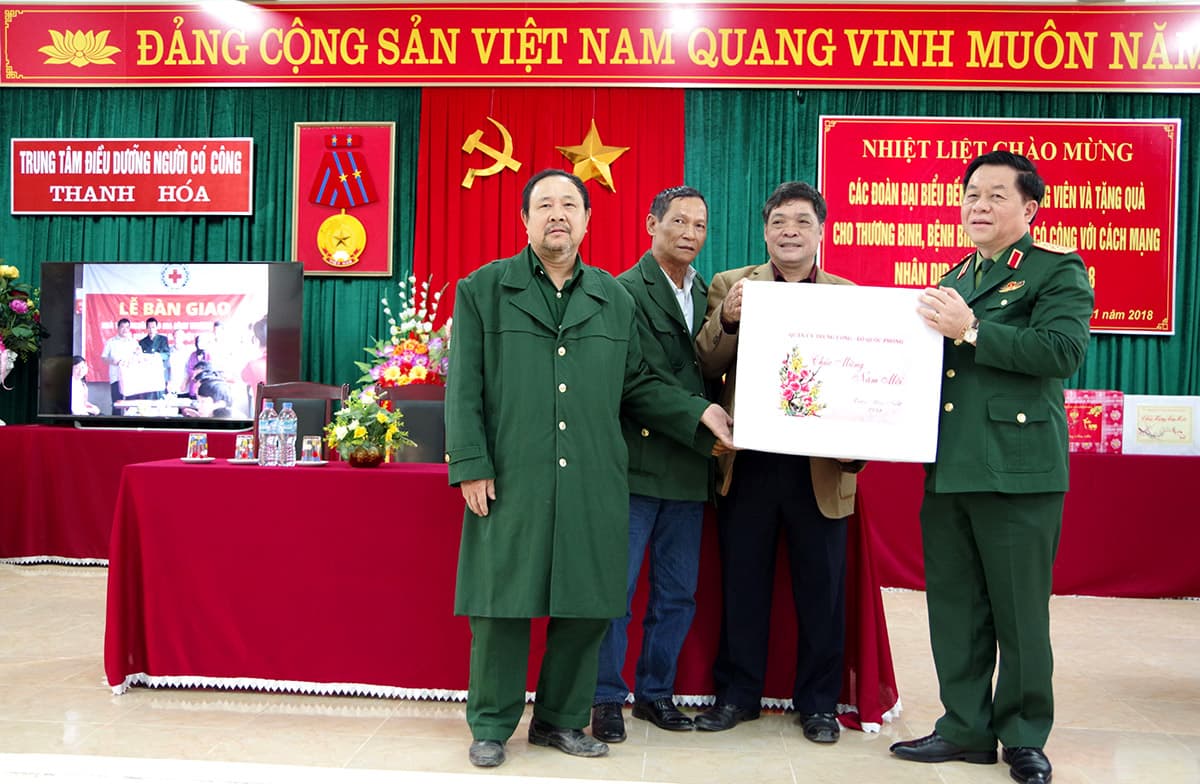 Thượng tướng Nguyễn Trọng Nghĩa thăm và làm việc tại tỉnh Thanh Hóa