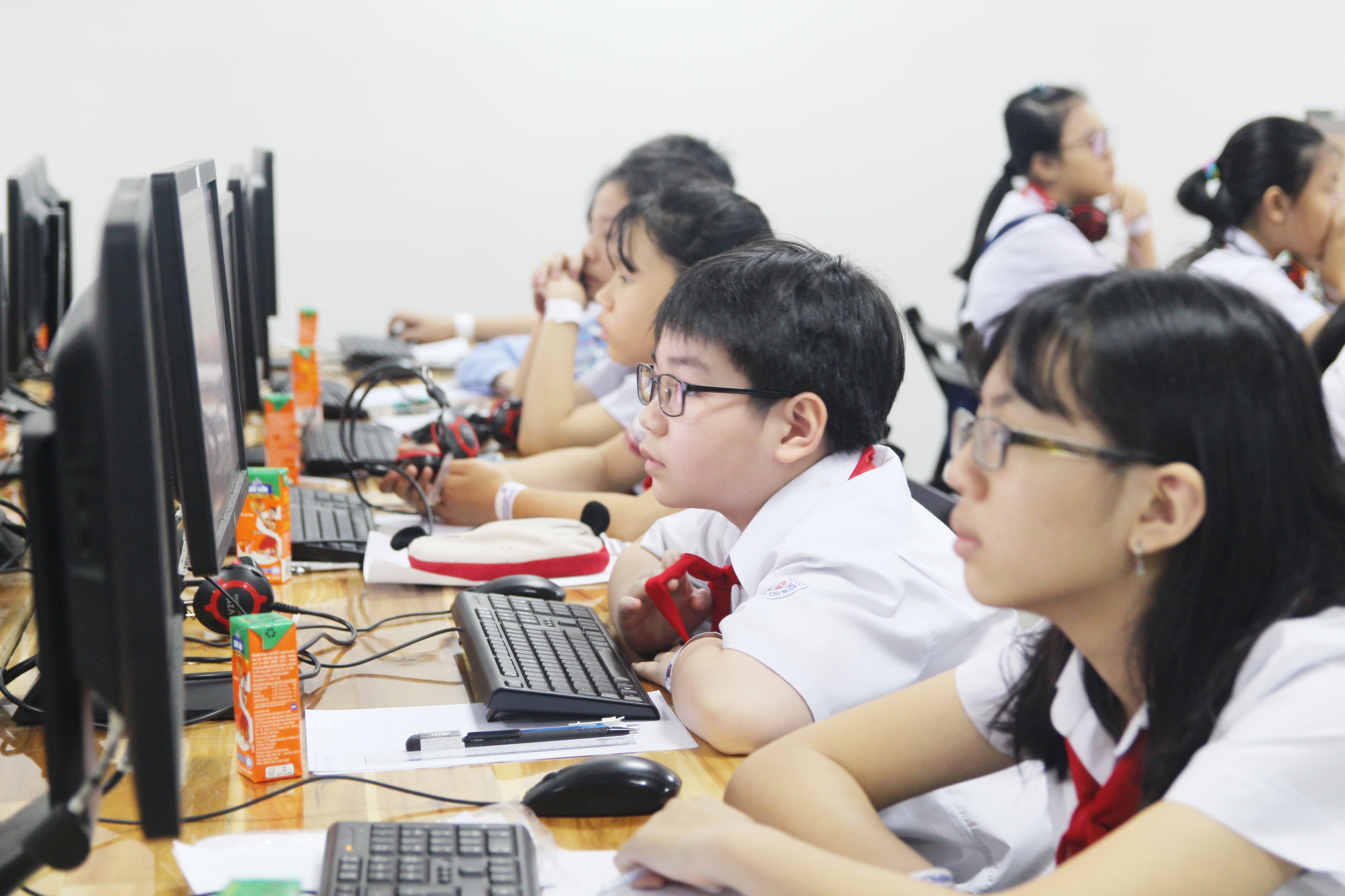 Hơn 4.000 thí sinh lọt vào vòng 2 cuộc thi tiếng Anh English Champion 2018