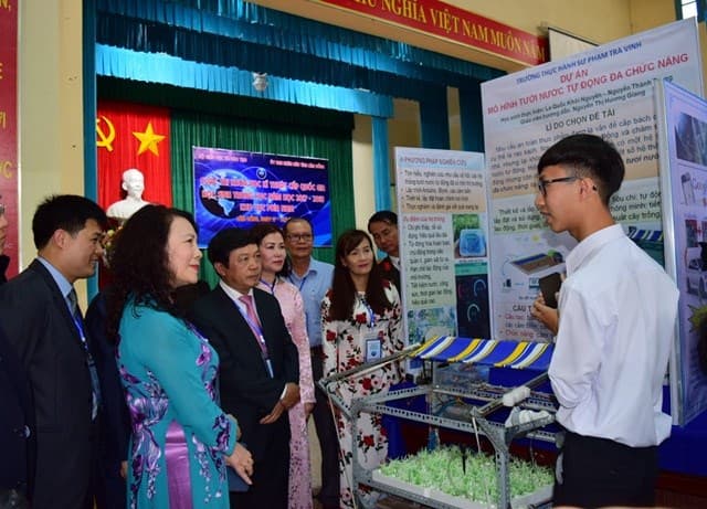 Để những nghiên cứu của học sinh không chỉ... đi thi lấy giải