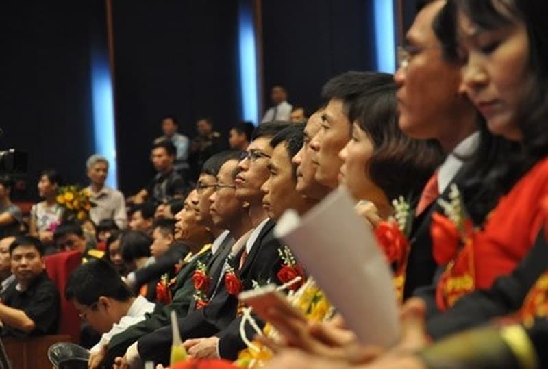 Danh sách các đơn vị xác nhận hồ sơ không chuẩn cho ứng viên GS, PGS năm 2017
