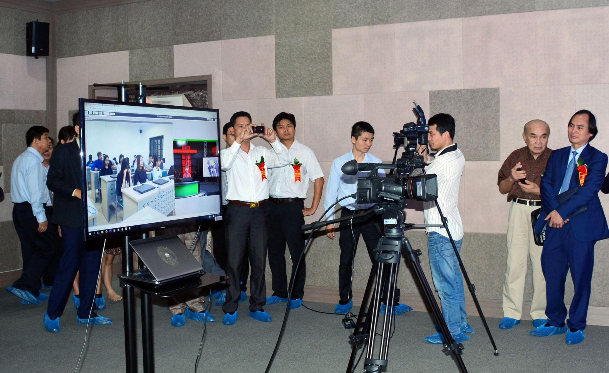 Giáo dục đại học: Tìm lời giải cho bài toán hội nhập quốc tế