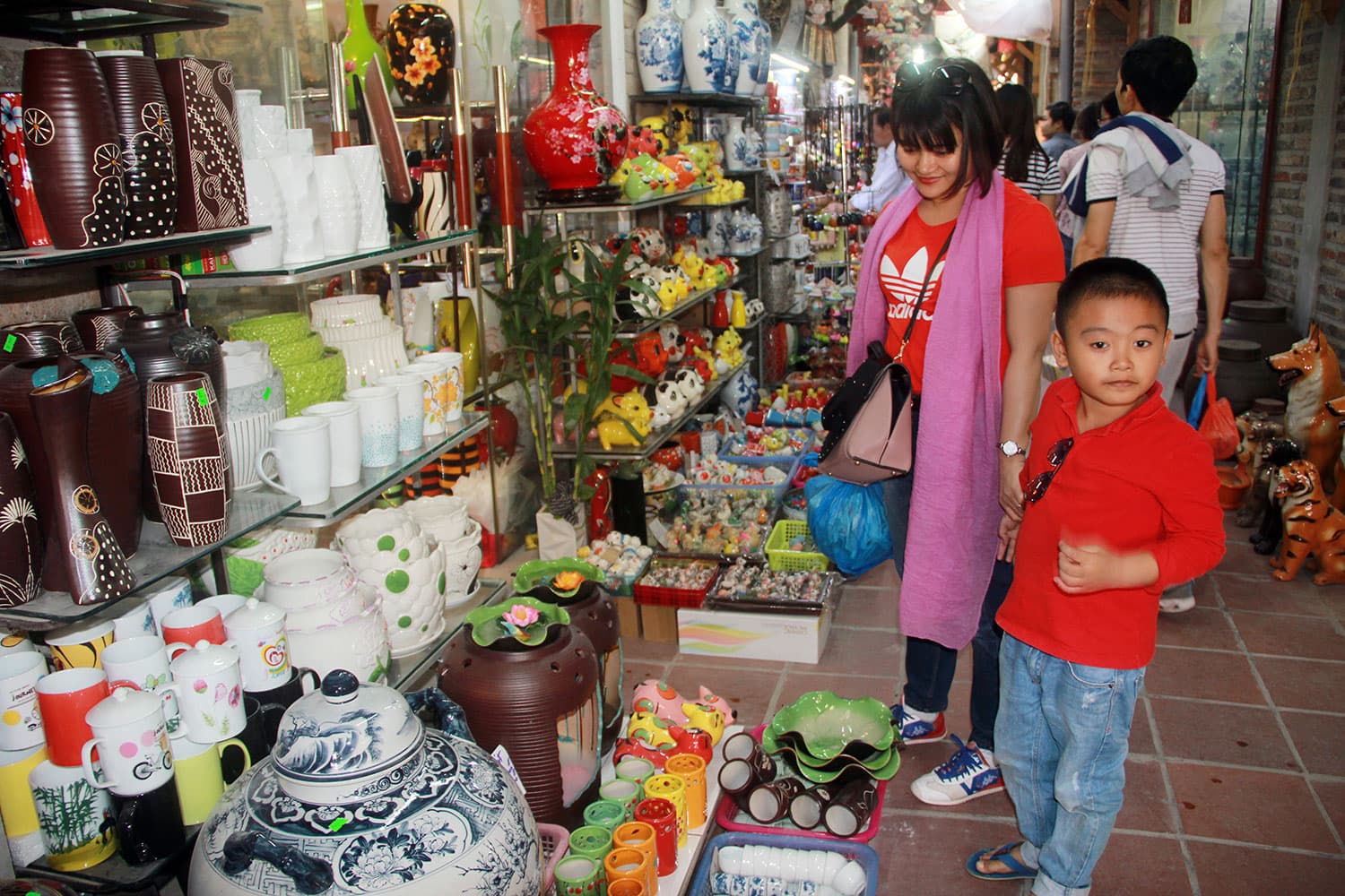 Làng nghề truyền thống trong cơn lốc thị trường