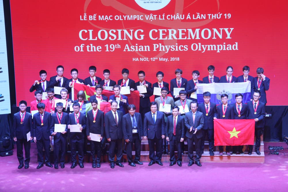 Việt Nam giành 4 Huy chương vàng Olympic Vật lý châu Á