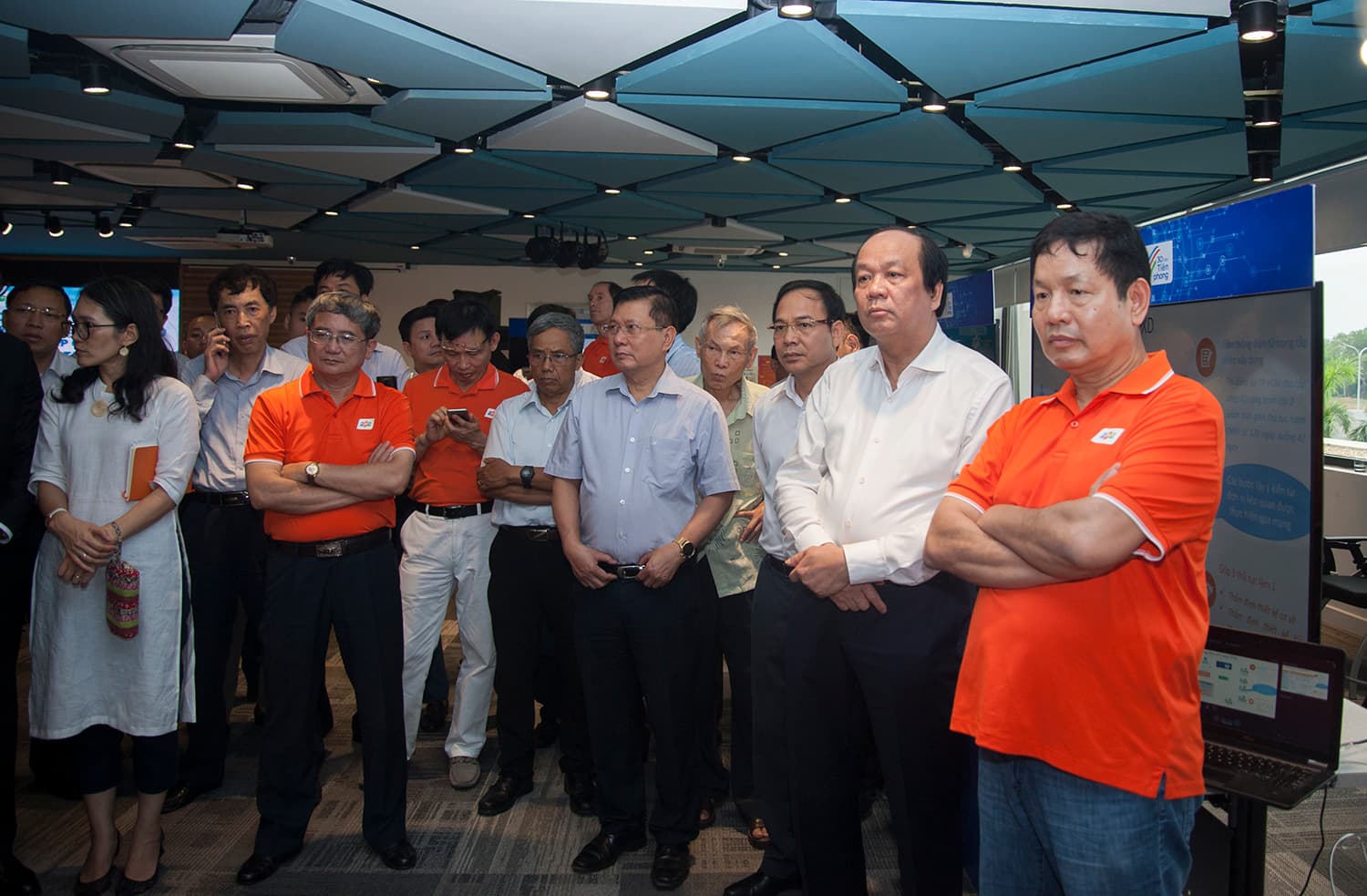 Thúc đẩy triển khai xây dựng chính quyền điện tử tại các địa phương